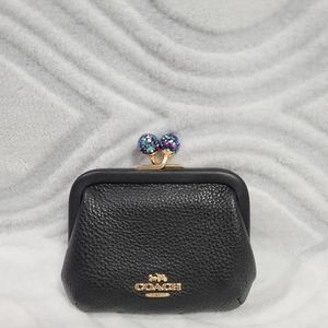 ❌SOLD❌ Coach Nora Kisslock Card Coin Case